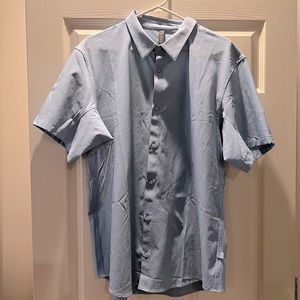 Lululemon Mens XXL EUC short sleeve button up